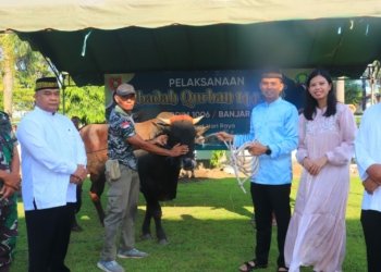 Kodim 1006 Banjar Bagikan Ribuan Bungkus Daging Qurban