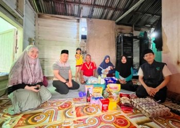 H Sudian Noor Salurkan Bantuan Pasca Bersalin untuk Ibu Hamil Kurang Mampu