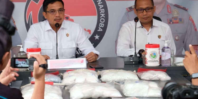 Direktorat Reserse Narkoba Polda Kalsel Ungkap Puluhan Kilogram Sabu Beserta 332 Tersangka