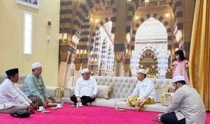 Pasca Guru Wildan, Syaifullah Tamliha Minta Restu Guru Hasanuddin