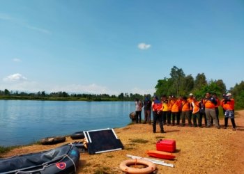 Pelatihan Perahu Karet oleh TRC BPBD Kabupaten Banjar di Danau Seran Banjarbaru