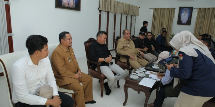 Pantarlih TPS V Kelurahan Selawan Lakukan Coklit Wakil Bupati Asahan dan Keluarga