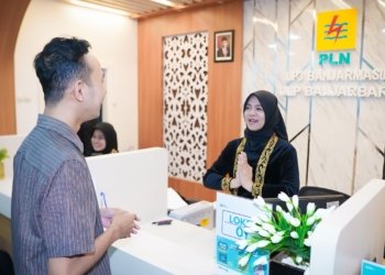 Peringati Hari Kebaya Nasional, Srikandi PLN Tetap Sigap dan Anggun Layani Pelanggan