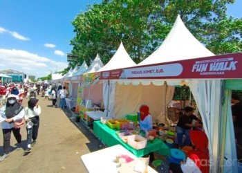 Fun Walk Kemerdekaan Lisa Halaby Bawa Untung UMKM Banjarbaru
