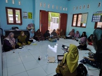 DKUMPP Kabupaten Banjar Berikan Penyuluhan Kepada Koperasi Di Desa  Abirau