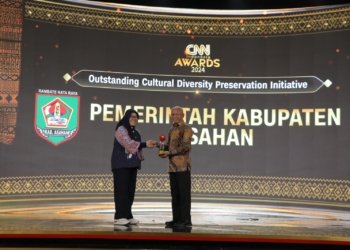 Bupati Asahan Terima Penghargaan Outstanding Cultural Diversity Preservation Initiative Tahun 2024