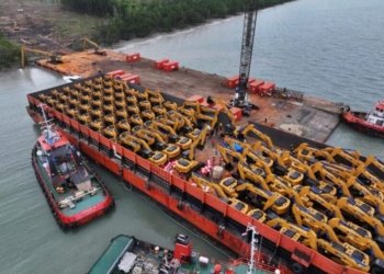 Jhonlin Group Kembali Datangkan 88 unit Excavator Untuk Proyek Cetak Sawah di Papua