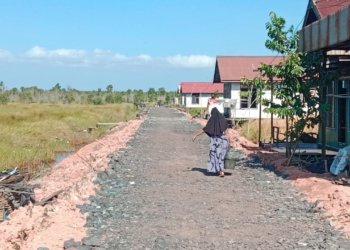 Bertahun-tahun Jalan Gang Nawawi Terendam Air, Warga: Bantuan Pemko Bermanfaat Sekali