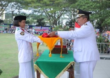 Upacara Penurunan Bendera Merah Putih di Asahan Berlangsung Khidmat