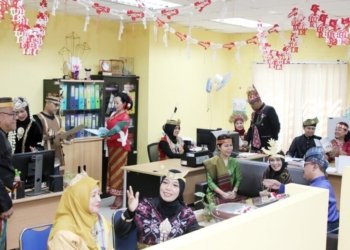 Kenakan Pakaian Daerah, Disbudpar Kota Batam Maknai Kemerdekaan