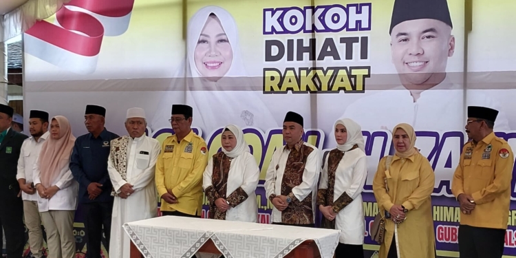 Acil Odah – Haji Zanie Doa Bersama Sebelum Mendaftar Ke KPU Kalsel
