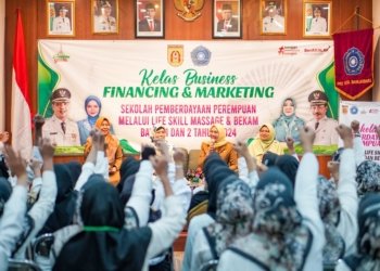 Peserta Sekolah Gratis Bekam Dibekali Kelas Bisnis