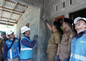 Sinergi Bersama Pemda, PLN UID Kalselteng Terangi 4 Desa di Pedalaman Meratus