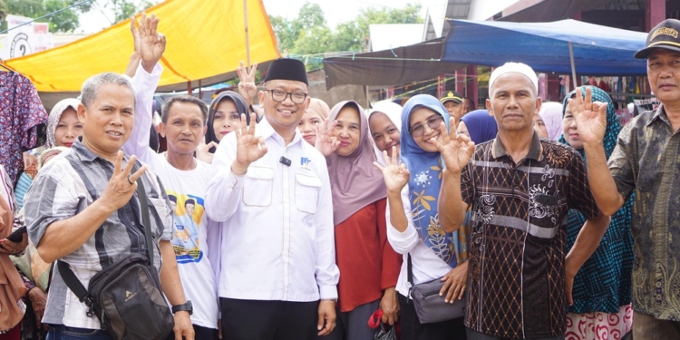 Blusukan di Pasar Wayau, H. Fani Serap Aspirasi Masyarakat