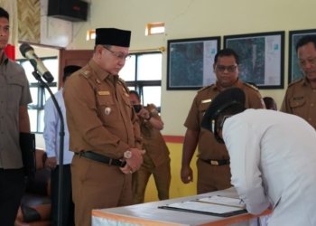 Bupati Kotabaru Kukuhkan Perpanjangan Masa Jabatan Kades dan BPD di Kecamatan Kelumpang Barat dan Pamukan Barat Tahun 2024