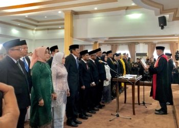 30 Anggota DPRD Kota Banjarbaru Periode 2024-2029 Resmi Dilantik