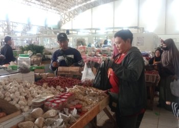 Fluktuasi! Harga Cabai Turun, Tomat Dan Bawang Merah Alami Kenaikan