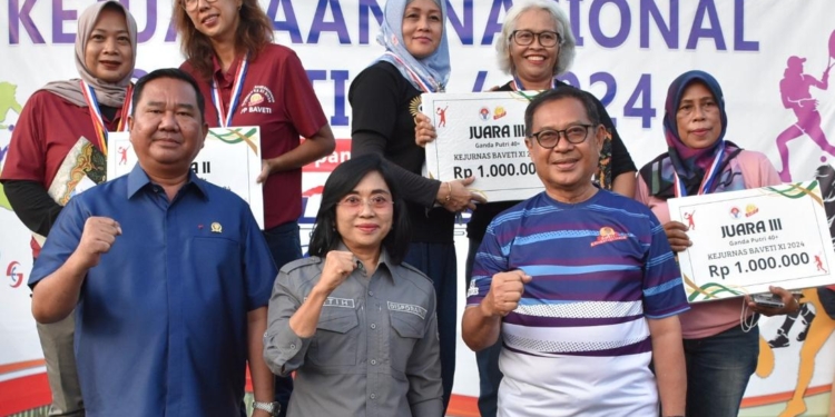 Ekti Imanuel Hadiri Penutupan Kejuaraan Nasional Baveti XI di Balikpapan
