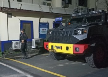 Kendaraan Taktis Brimob Polda Kalsel Bawa Pejabat Kalsel Terkena OTT?