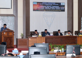 Rapat Paripurna DPRD Kabupaten Banjar Terkait Raperda Penyertaan Modal PTAM Intan Banjar