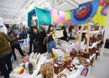 Tampilkan Produk Menarik, Booth PLN Jadi Magnet Pengunjung di INACRAFT 2024