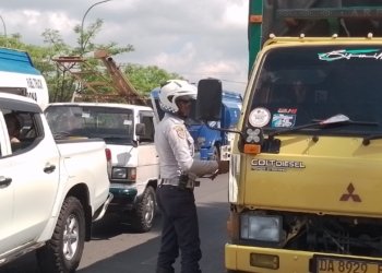 Puluhan ODOL Terjaring Razia, KIR Mati Hingga Berada Diluar Daerah