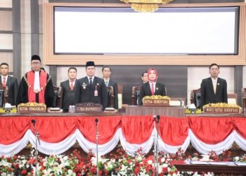 Wakil Ketua DPRD Kaltim Hadiri Pelantikan DPRD Kukar 2024-2029