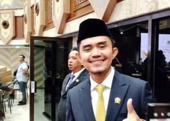 Program Gratispol Demi Pendidikan dan Kesehatan Kaltim, Andi Satya: Seragam, Sepatu Dan Buku Gratis