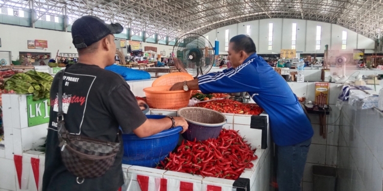 Harga Cabai Turun, Daya Beli Masyarakat Berkurang
