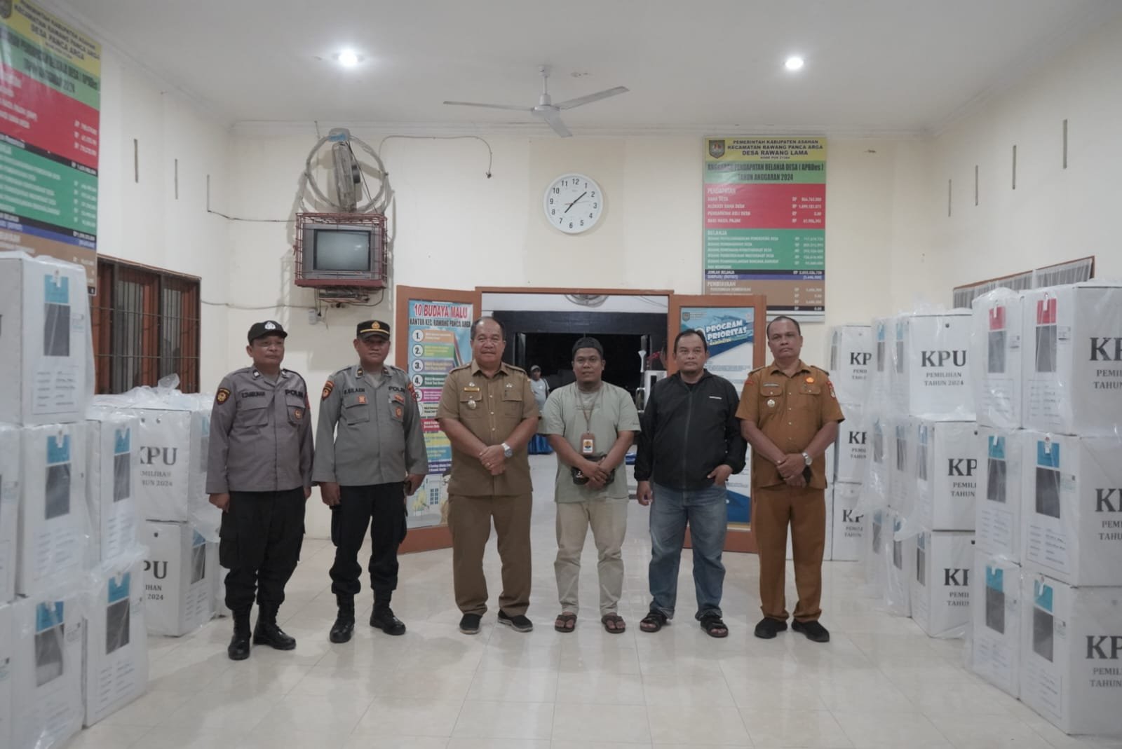 Wakil Bupati Asahan Pantau Pendistribusian Logistik di Beberapa Kecamatan