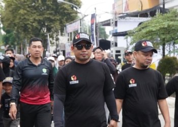 Fuad Fakhruddin Ikuti Jalan Santai Bawaslu Kaltim Sosialisasi Pengawasan Pemilu 2024