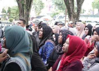 Warga Banjarbaru Turun ke Jalan Dukung Lisa-Wartono