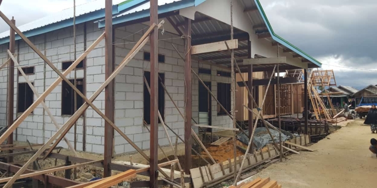 Dinas Perkimtan Tanbu Bantu Bangun 20 Rumah Pasca Kebakaran di Tungkaran Pangeran