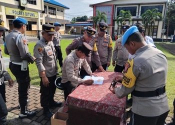 Polres Bitung Periksa Senpi Anggota