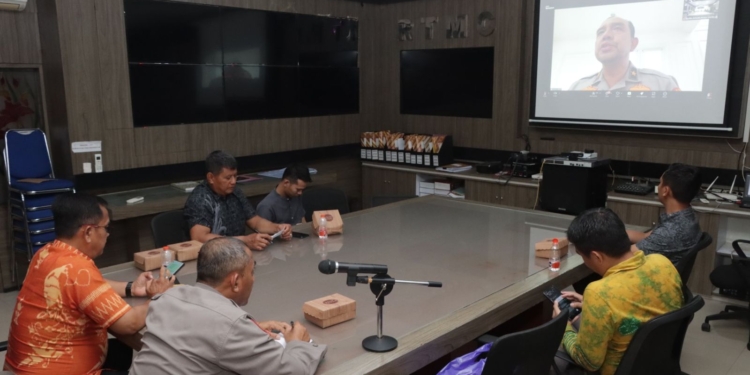Polres Banjar Polda Kalsel Dukung PPDB SMA Kemala Taruna Bhayangkara Tahun 2025
