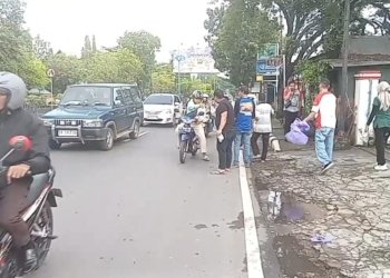 Jumat Berkah, Puluhan Karyawan PT Baramarta Berbagi Nasi