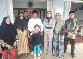 4 Ketua DPC PKB Di Kalsel Jemput Anak Syaikh Ali Ahmad bin Abdurrahman Mulla Di Bandara Syamsudin Noor