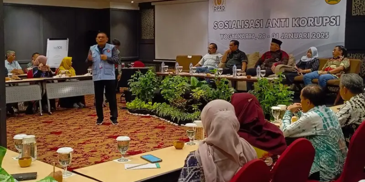 Eksekutif & Legislatif Banjarbaru Ikuti Sosialisasi Anti-korupsi oleh KPK