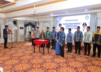 Pengurus Dewan Pendidikan Dilantik Oleh Bupati Kabupaten Banjar