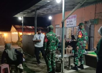 Babinsa Terjun Langsung, “Sapu Bersih” Untuk Mengatasi HIV/AIDS di Lokalisasi Sungai Loban