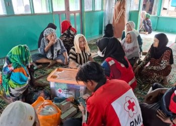 PMI dan Dinas Kesehatan Kabupaten Banjar Berikan Layanan Kesehatan Gratis bagi Korban Banjir