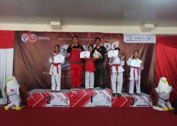 Gemilang di Kejurnas! Atlet Karate Tapteng Sumbang Emas untuk Sumut di Jakarta