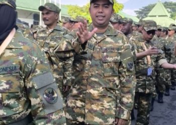 Pertama Kali Kenakan Pakaian Komcad, Giliran Habib Taufan Ikuti Retret
