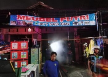 Terbakar! Toko Meubel Ini Rugi Capai Rp100 Juta