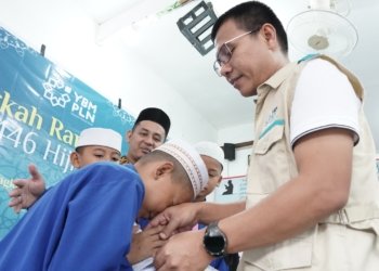 PLN UID Kalselteng Berbagi Berkah Ramadan, Santuni Anak Panti Asuhan di Palangka Raya