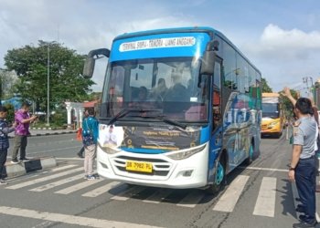 Ratusan Warga Banjarbaru Nikmati Fasilitas Mudik Gratis