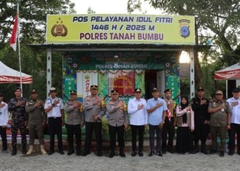 Kapolda Kalsel Sidak Pos Operasi Ketupat Intan 2025 di Tanah Bumbu, Pastikan Mudik Aman dan Nyaman