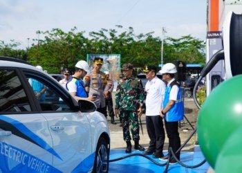 Tingkatkan Layanan Jelang Libur Lebaran, PLN dan Pemkab Tabalong Resmikan SPKLU Pertama di Mall Pelayanan Publik