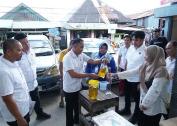 Pastikan Ketersediaan Tetap Aman, Satgas Pangan Polda Kalsel Cek Kemasan Minyakita di Kelayan B