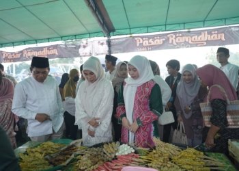 Pembukaan Pasar Ramadan 1446 H di Paringin, Ketua Dewan Komitmen Dukung Program Ini